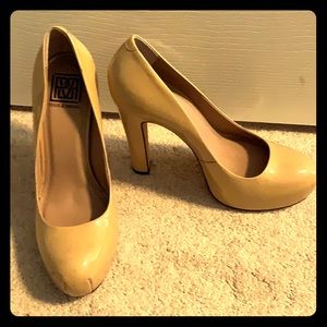 Pour La Victoire Tan Patent Leather Pumps